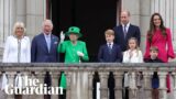 Queen appears on Buckingham Palace balcony at end of platinum jubilee celebrations