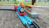 Menemukan Dan Merakit Mainan Kereta Api Thomas And Friends