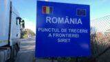 Romanian shoppers cross into Ukraine in search of a bargain