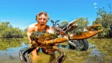 Catching MUDCRABS on DIRTBIKE – Campfire Catch n Cook