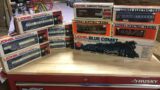 New trains from one of my favorite stores CWTrains we have the Lionel blue comet MPC