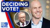 Why David Pocock could have the deciding vote on fairer wages | 9 News Australia