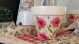 How to decoupage a terracotta pot from scratch with paper napkins