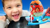 Caleb Opens New RYANS WORLD ISLAND ADVENTURE TOYS with Mom! Water Pretend Play with Caleb!