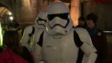 LIVE Disneyland rainy evening Rides Galaxy's Edge Strom troopers and Millilumen Falcon Smugglers Run