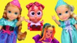 Play-doh hair ! Elsa & Anna toddlers have new baby sitters – playset