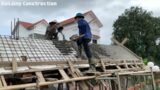 The Technique Of Building The Gate Roof With Reinforced Concrete And Terracotta Bricks Is Precise