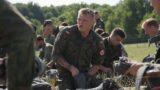 Jaw-dropping: NATO paratroopers jump together in Poland