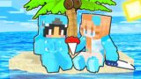 Omz STRANDED on a TINY ISLAND With CRAZY FAN GIRL in Minecraft! (Roxy and Lily)