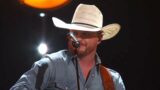 Cody Johnson – Mamas Don't Let Your Babies grow up to be Cowboys (Live at the 58th ACM Awards)