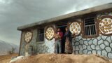 Insulating the roof of the new house.