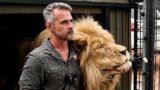 LION REUNION – Kevin Richardson's Unique Bond | The Lion Whisperer