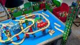 Let's Build a Thomas and Friends 2024 NEW YEARS TRACK!