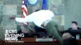 Man attacks judge in Las Vegas courtroom