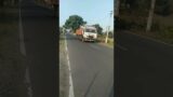 Pepsi aur Sprite ki truck palt gyi #virlshorts #truckaccident #tracks #trucks #shortsvideo