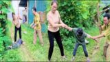 A man came to the rescue of a woman who was being troubled by her daughter